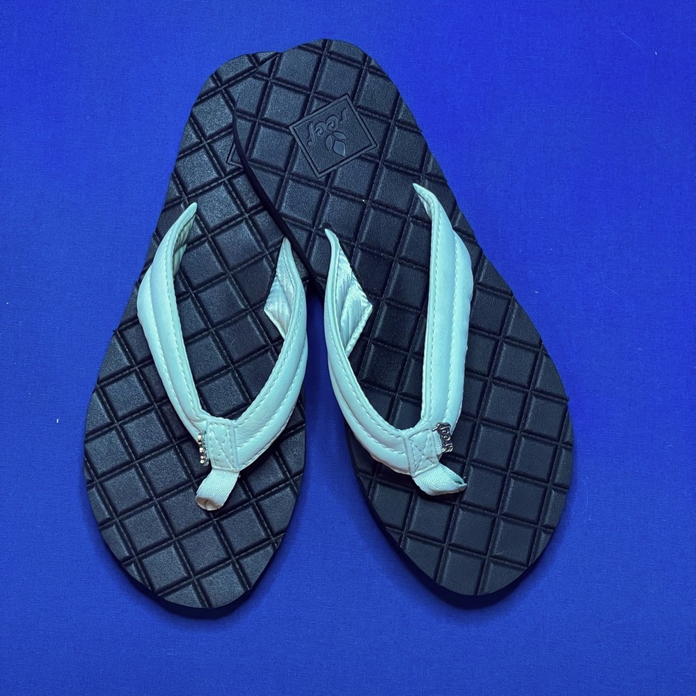 Reef - Quilted Dreams Lux II Flip Flop Mint Green - Women’s Size 6 - Gently Worn